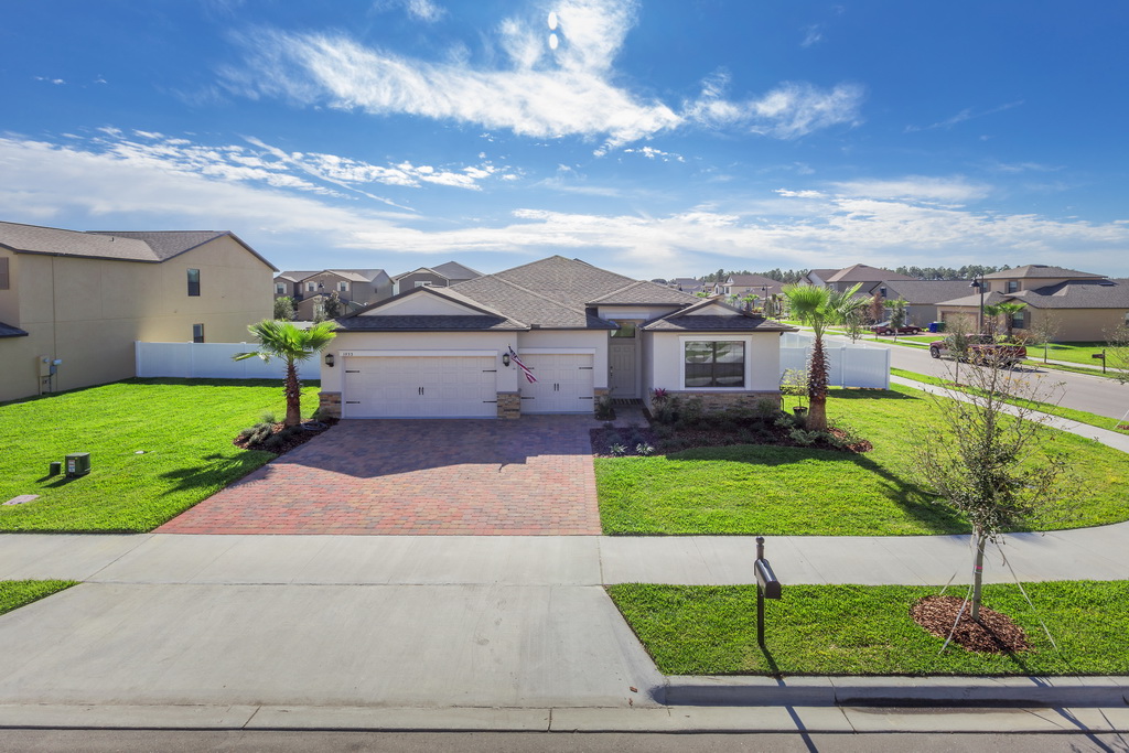 1933 Pantheon Dr, Winter Garden