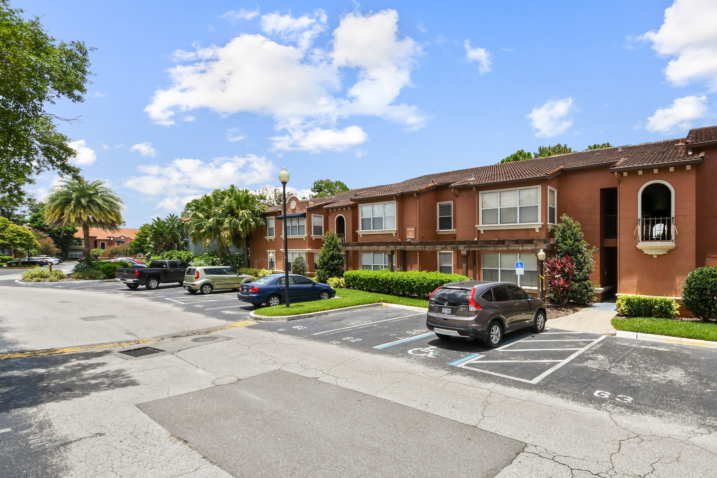 5116 Conroy Rd #27 , Orlando