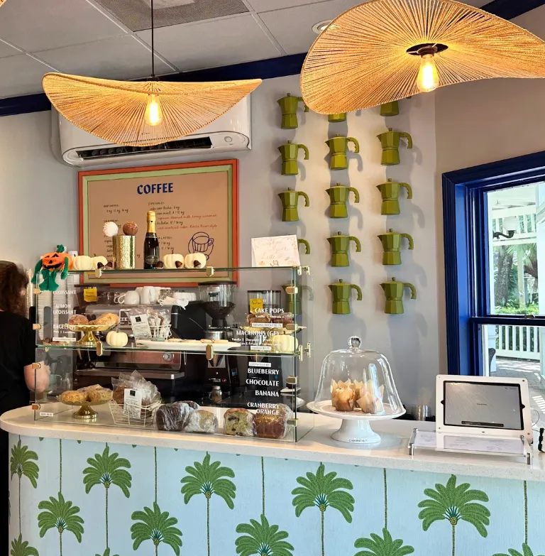 Paloma Parlor Windermere