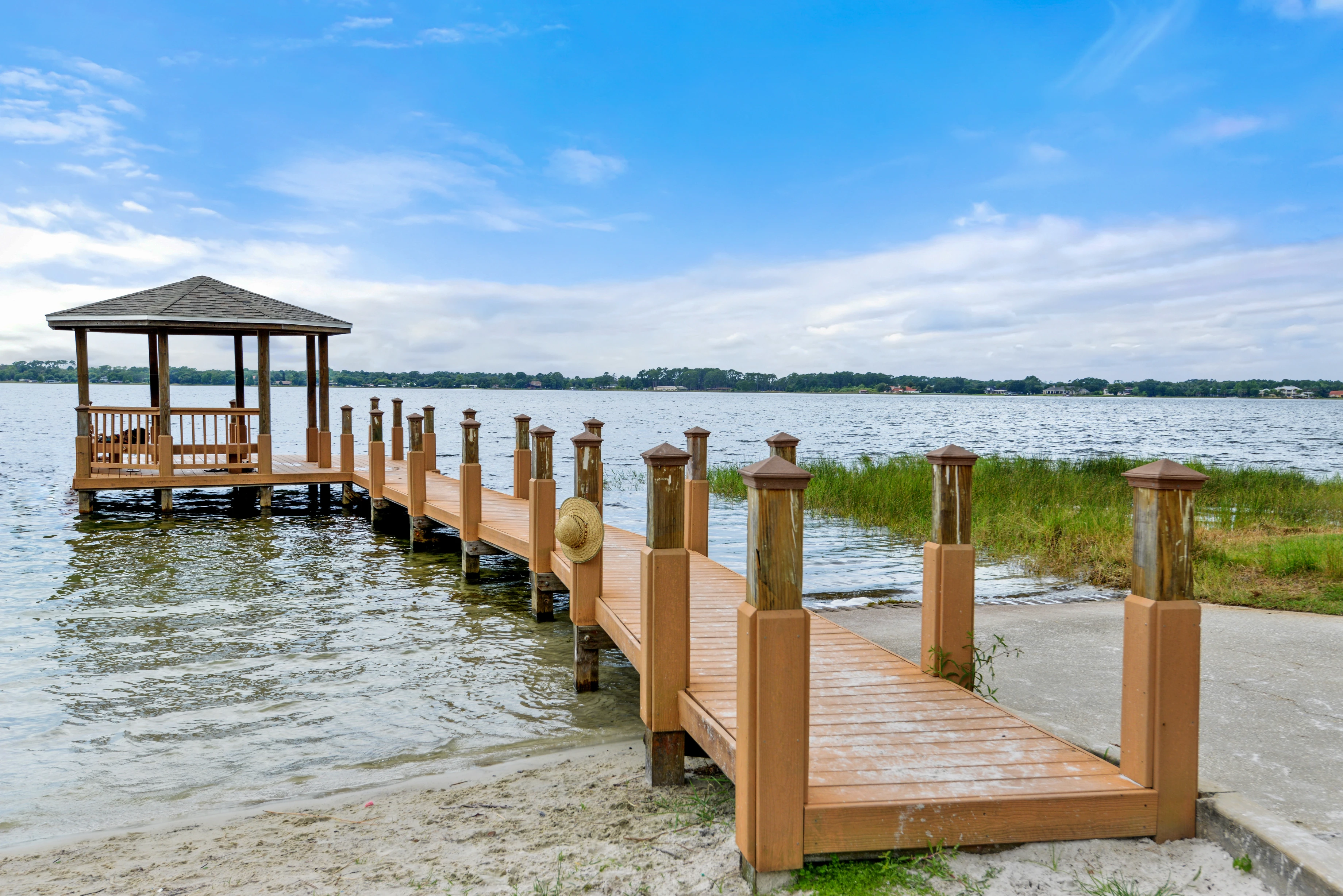 Windermere Downs Lakefront