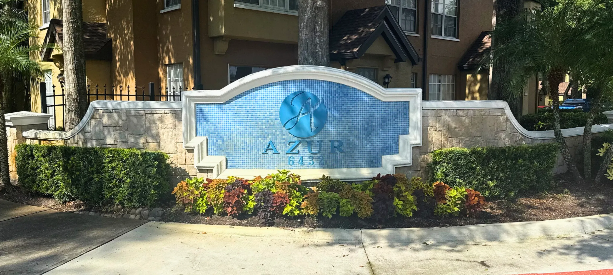 Azur at Metrowest Real Estate 
